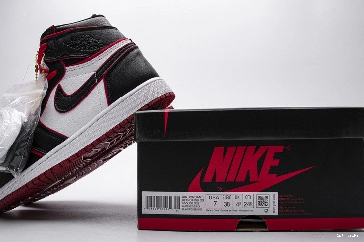 Jordan 555088-062 Retro 1  Bloodline High 0426